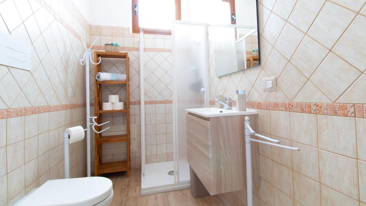 Il Guardiano Del Faro Appartement Càbras Buitenkant foto